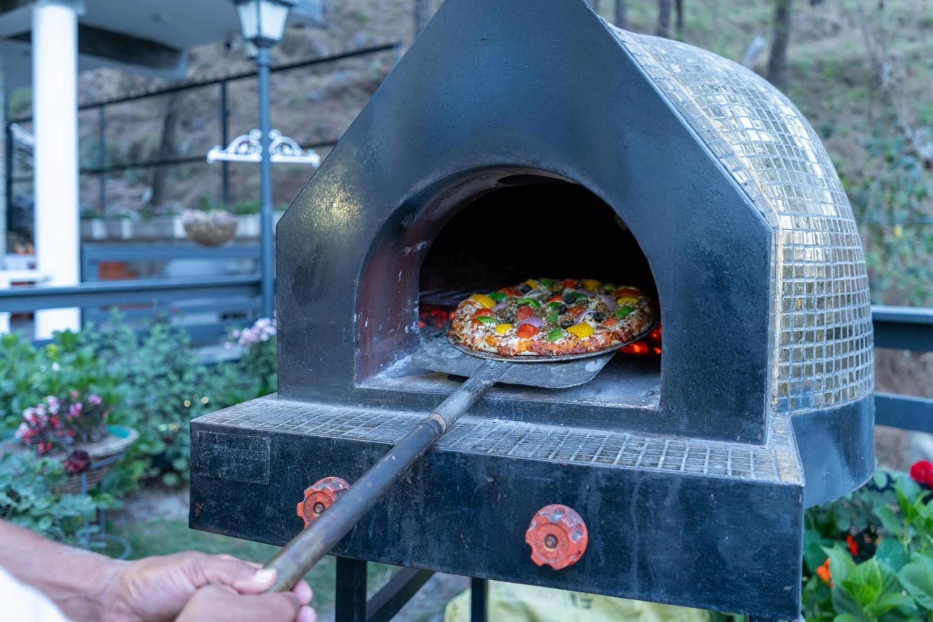 קסאולי Stayvista At Floradale W Jacuzzi & Wood-Fire Pizza מראה חיצוני תמונה