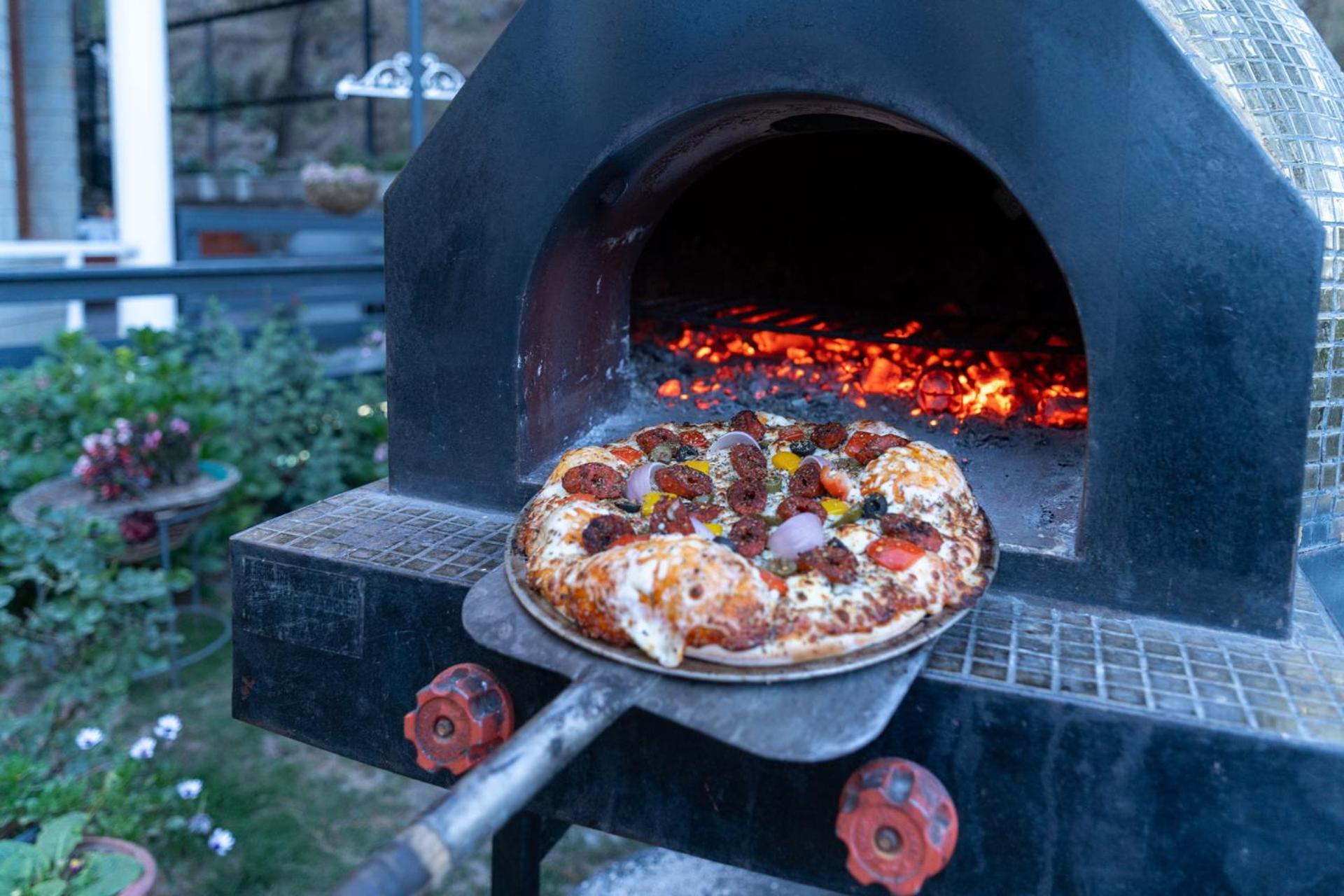קסאולי Stayvista At Floradale W Jacuzzi & Wood-Fire Pizza מראה חיצוני תמונה